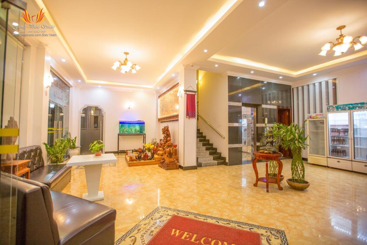 จัสมิน โฮเต็ล แอนด์ สกาย บาร์ Hotel พระตะบอง ภายนอก รูปภาพ