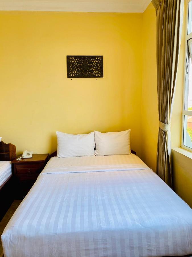 จัสมิน โฮเต็ล แอนด์ สกาย บาร์ Hotel พระตะบอง ภายนอก รูปภาพ