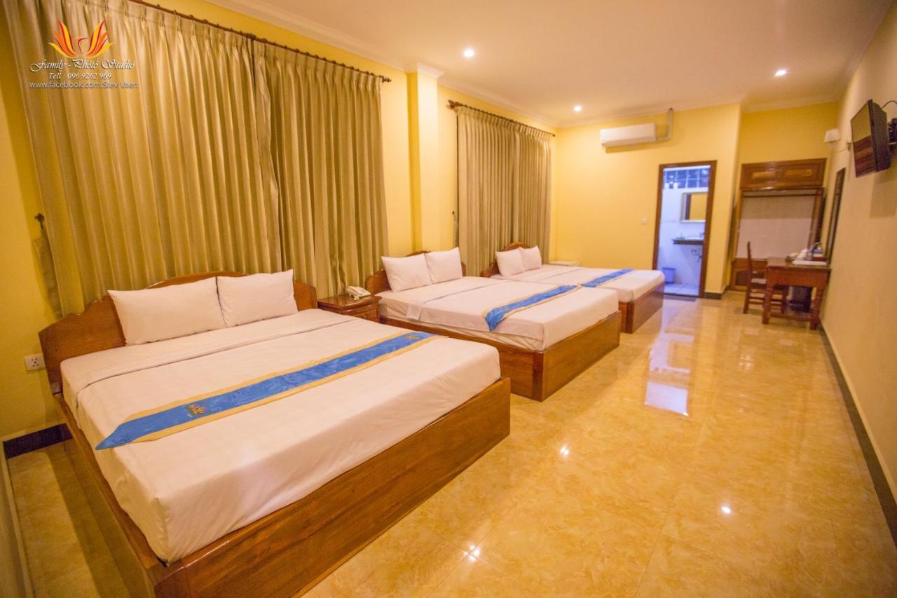 จัสมิน โฮเต็ล แอนด์ สกาย บาร์ Hotel พระตะบอง ภายนอก รูปภาพ