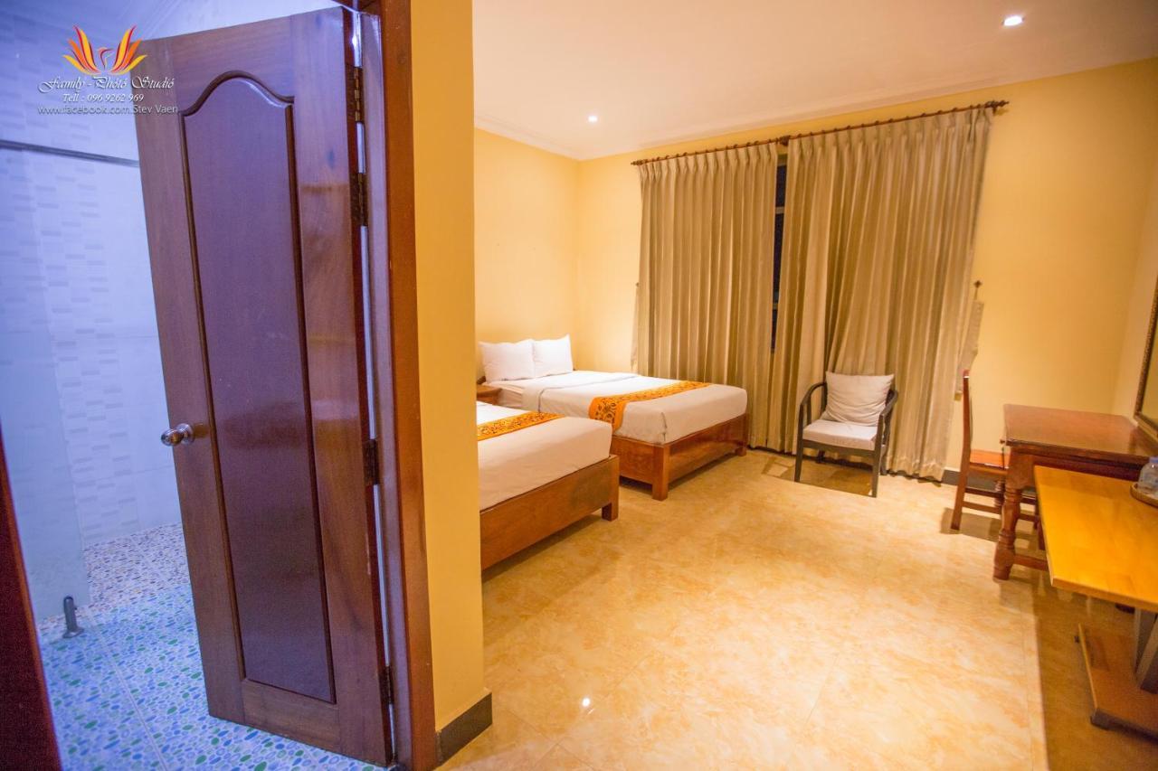 จัสมิน โฮเต็ล แอนด์ สกาย บาร์ Hotel พระตะบอง ภายนอก รูปภาพ